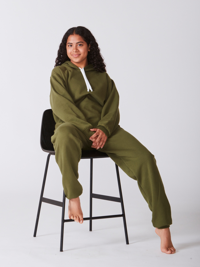 Studio Essentials Unisex Pullover Hoodie Thumbnail